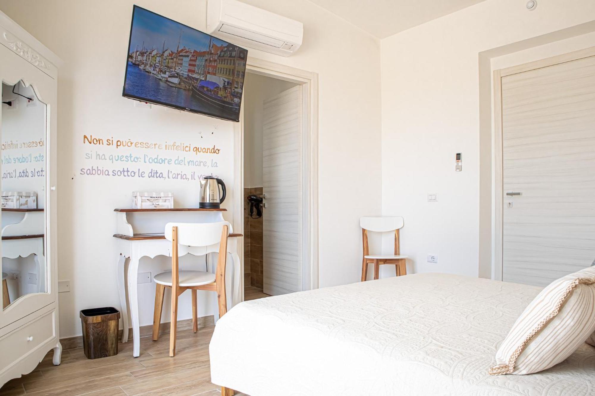 Il Soffione Hotel Кастелсардо Екстериор снимка